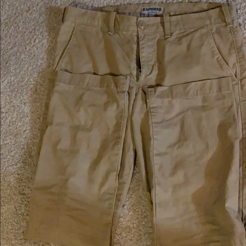 Express Chinos-Tan